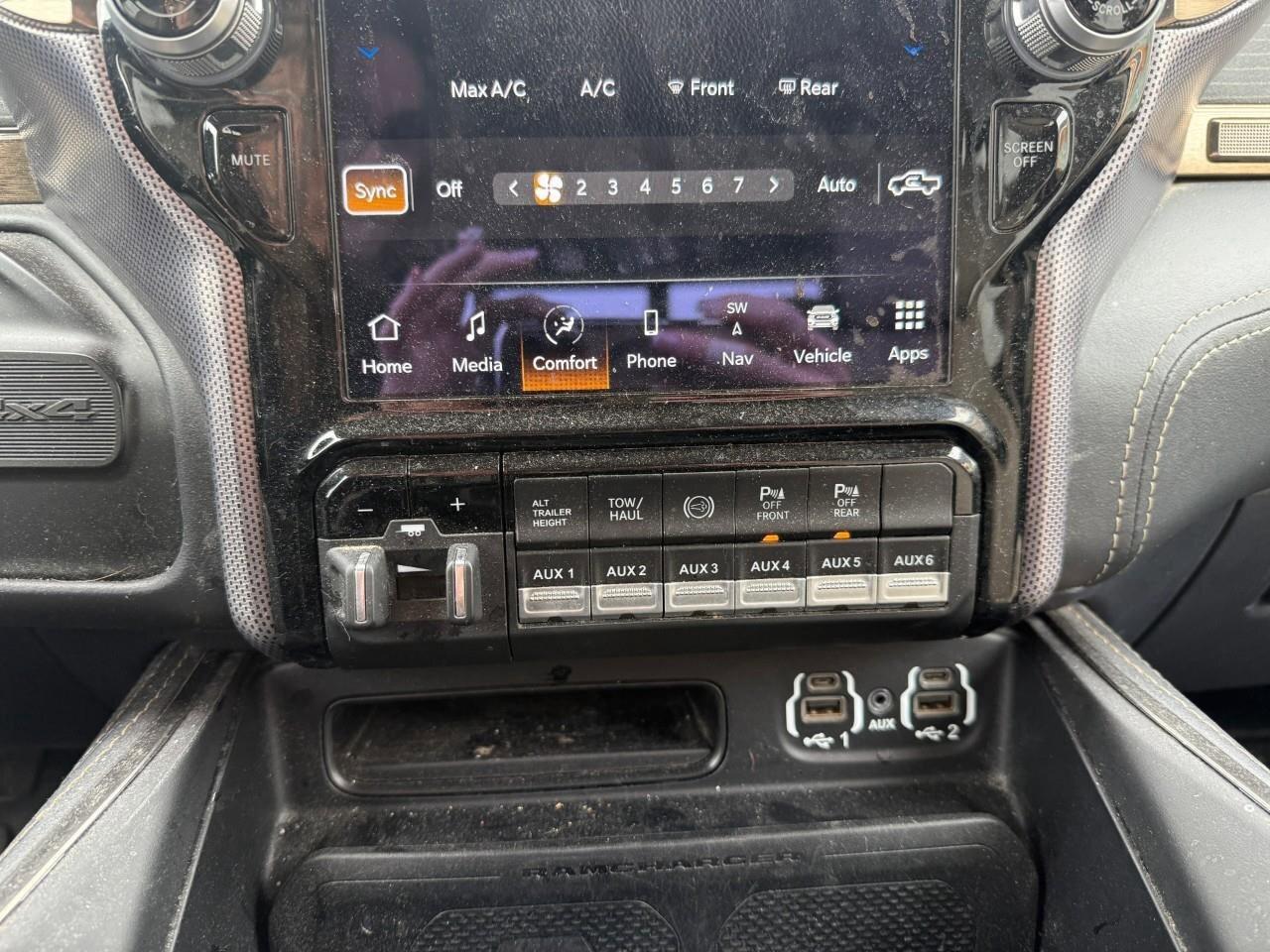 2022 RAM 2500 Limited 4x4 Crew Cab 6'4  Box Photo