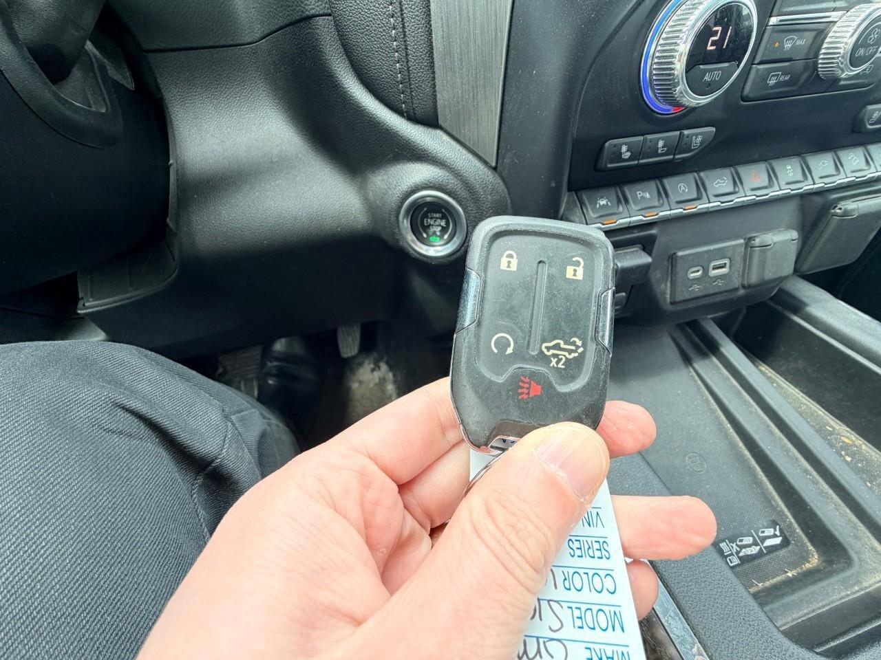 2021 GMC Sierra 1500 DenaliDENALI, 6.2L V8, 4X4, ALLOYS, LEATHER, BOSE, Photo