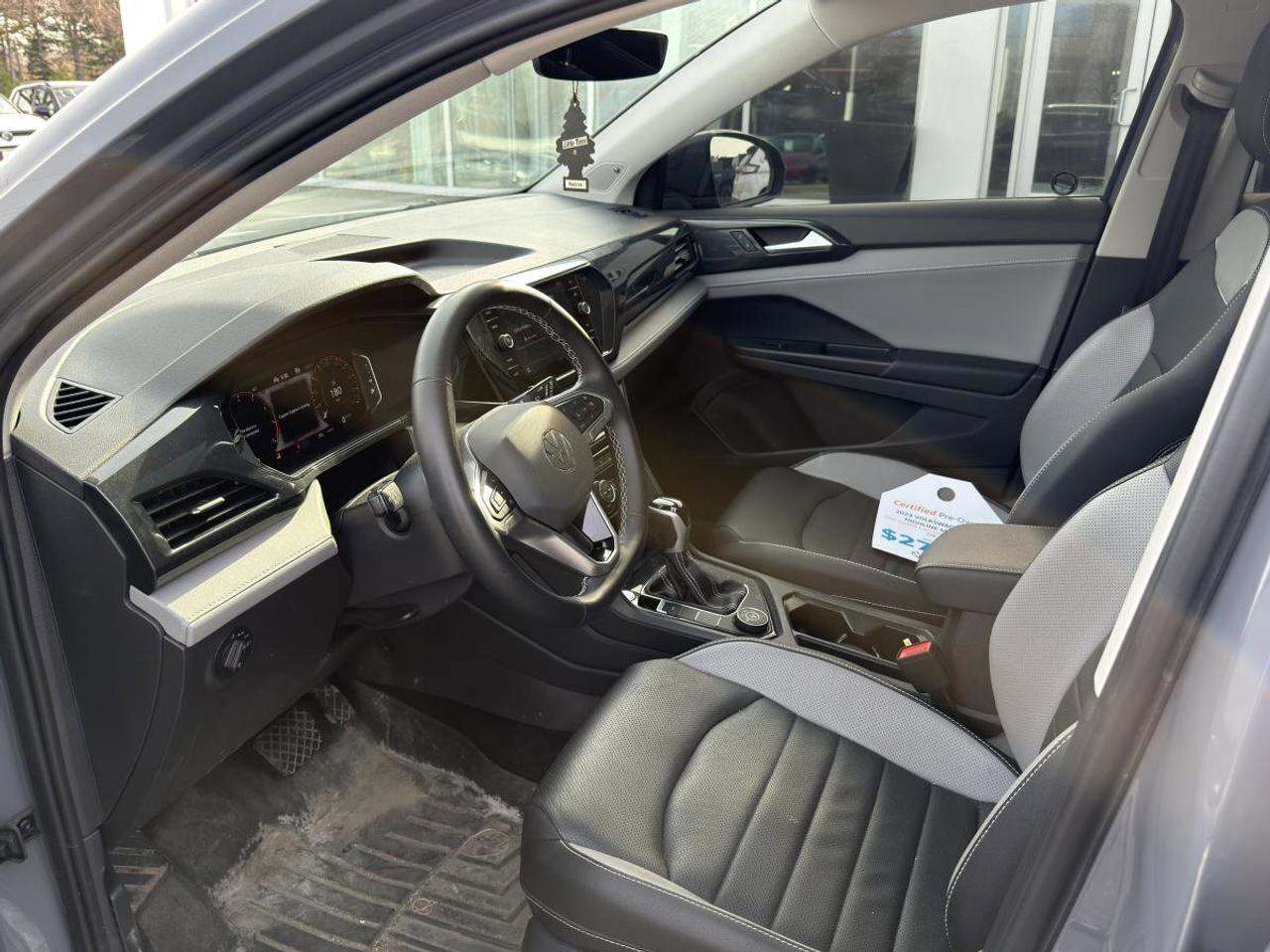 2023 Volkswagen Taos  Photo4