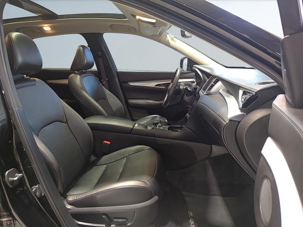 2019 Infiniti QX50 Sensory AWD/ Leather/ NAVI/Sunroof/ Drive Assist/C Photo
