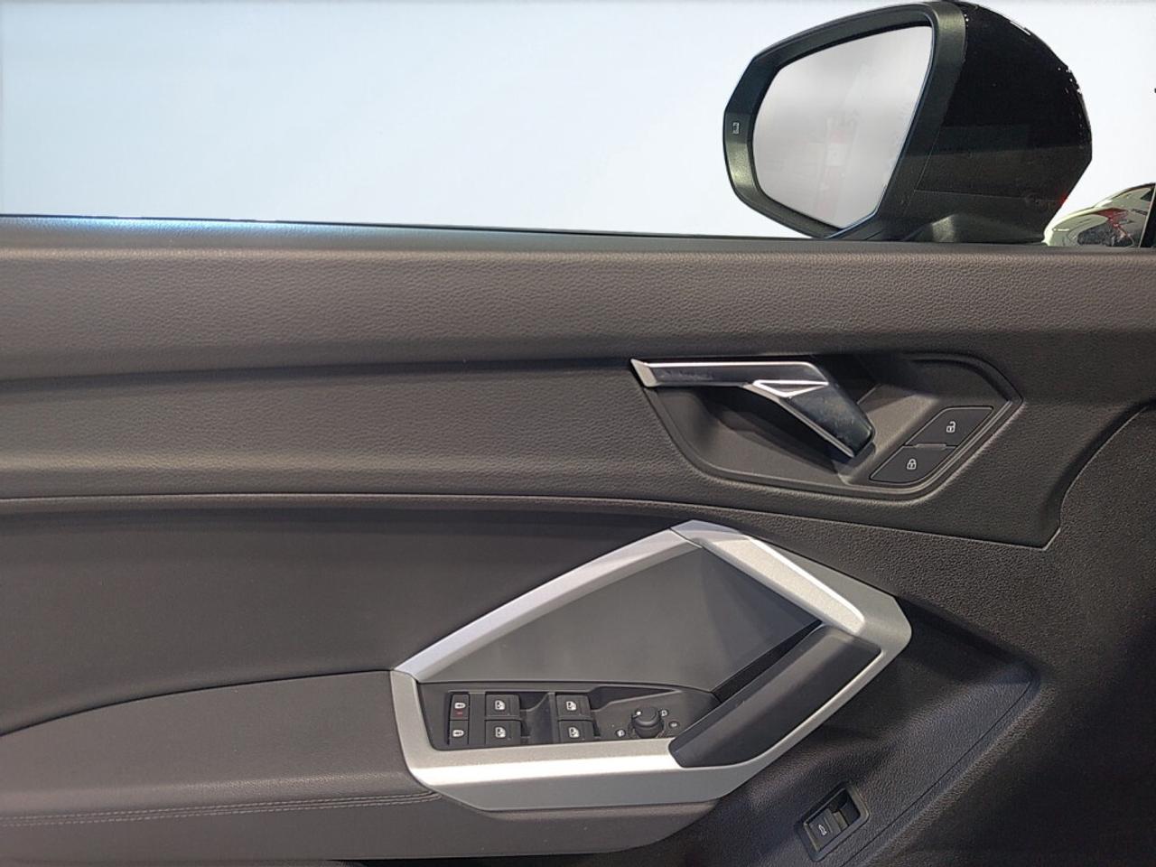 2022 Audi Q3 Premium quattro/Leather/NAVI/Sunroof/Clean Carfax Photo
