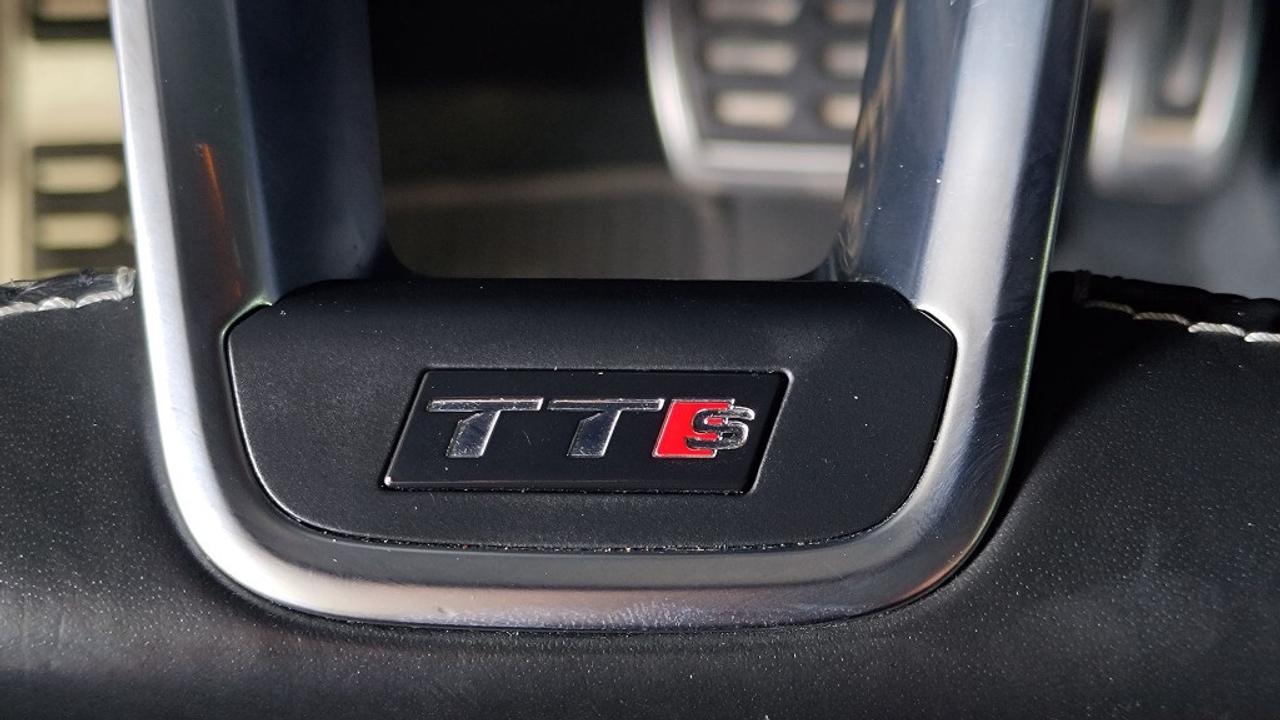 2017 Audi TTS TTS Coupe quattro   Vegas Yellow   Virtual Cockpit Photo