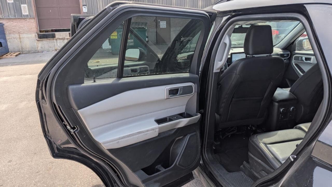 2022 Ford Explorer Sport Appearance w/ Leather   Twin Panel Moonroof Photo
