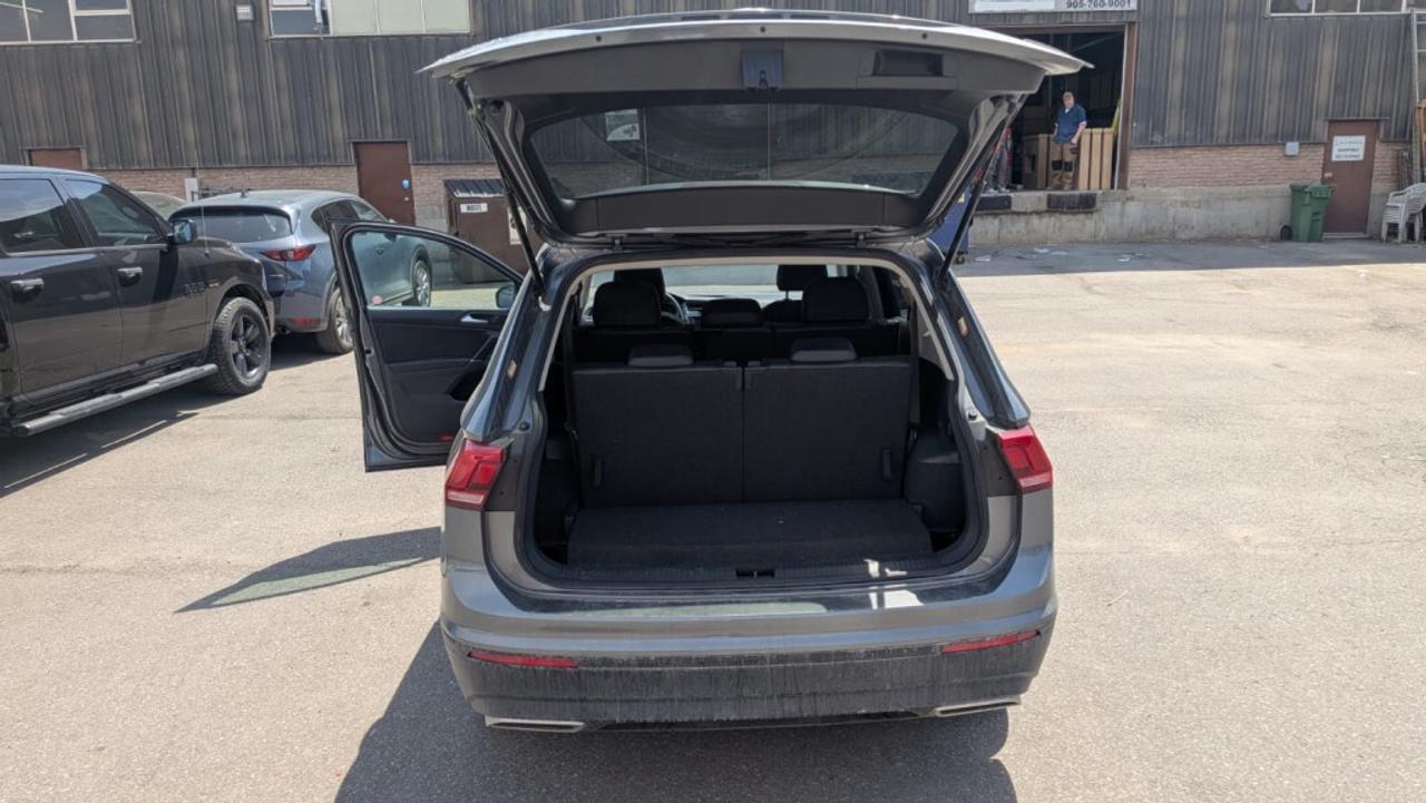 2018 Volkswagen Tiguan 4MOTION 7 Seater/Leather/ Drive Assist/Clean Carfa Photo