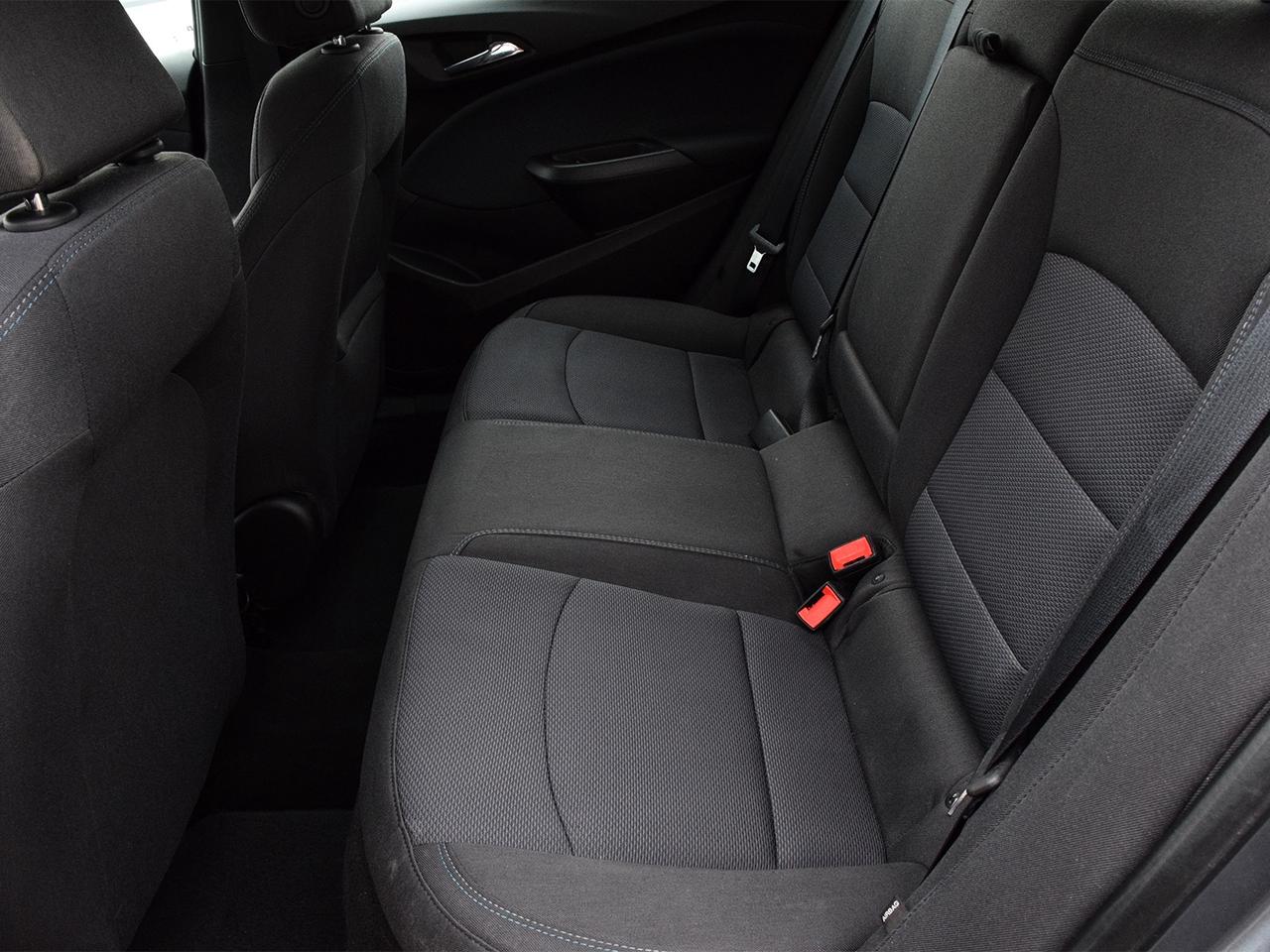 2018 Chevrolet Cruze LT ~Heated Seats ~Bluetooth ~Camera ~Carplay Photo