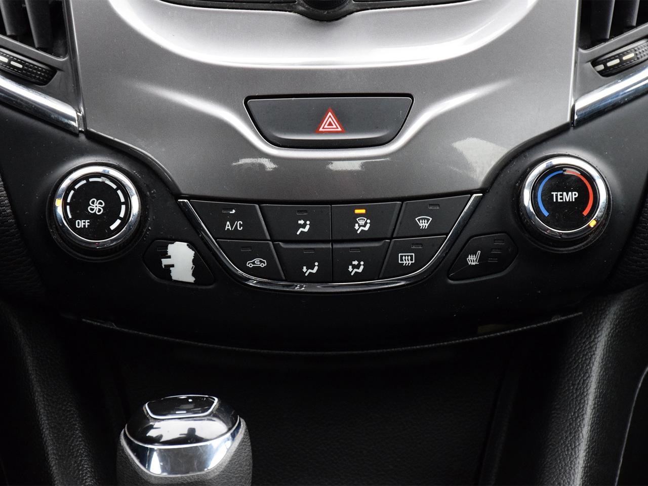 2018 Chevrolet Cruze LT ~Heated Seats ~Bluetooth ~Camera ~Carplay Photo