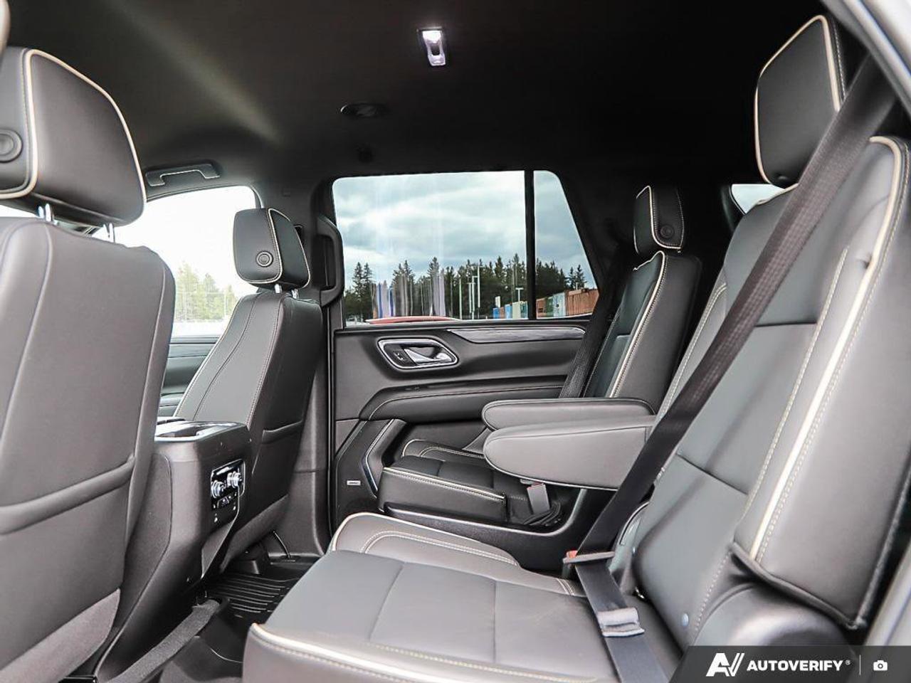 2023 GMC Yukon SLTSLT, 5.3L V8, 4X4, LEATHER, BOSE, 1-OWNER, CERT Photo
