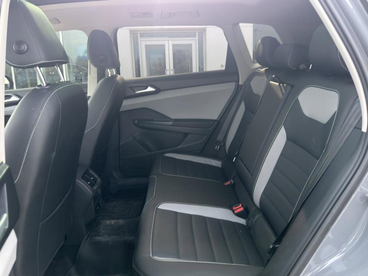 2023 Volkswagen Taos  Photo