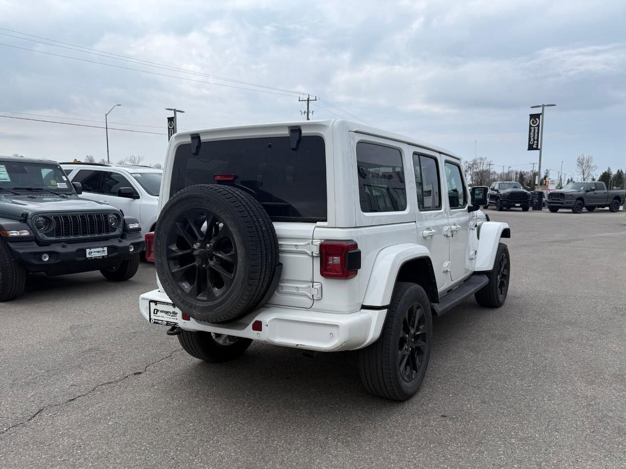 2021 Jeep Wrangler  Photo