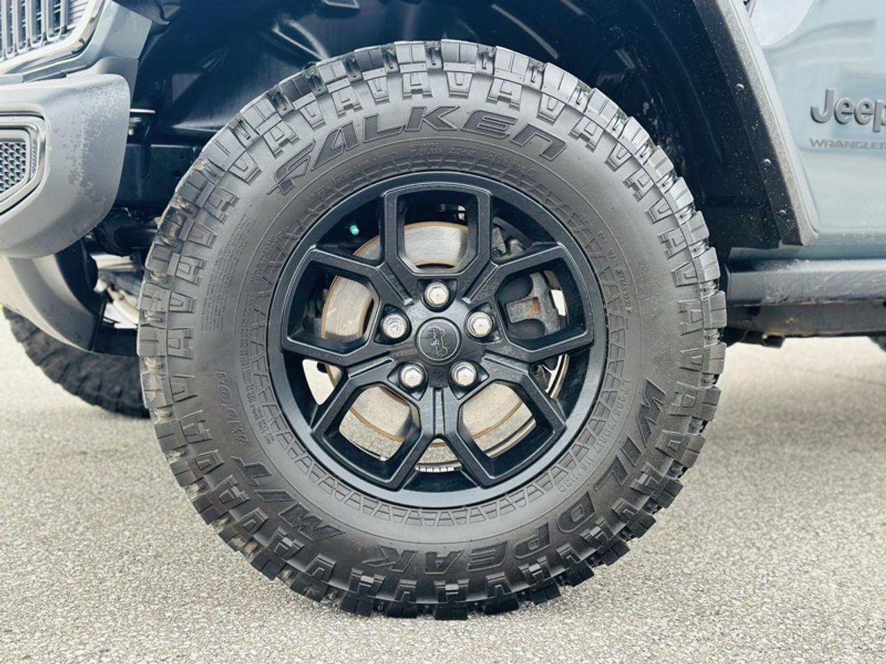 2024 Jeep Wrangler SPORT Photo