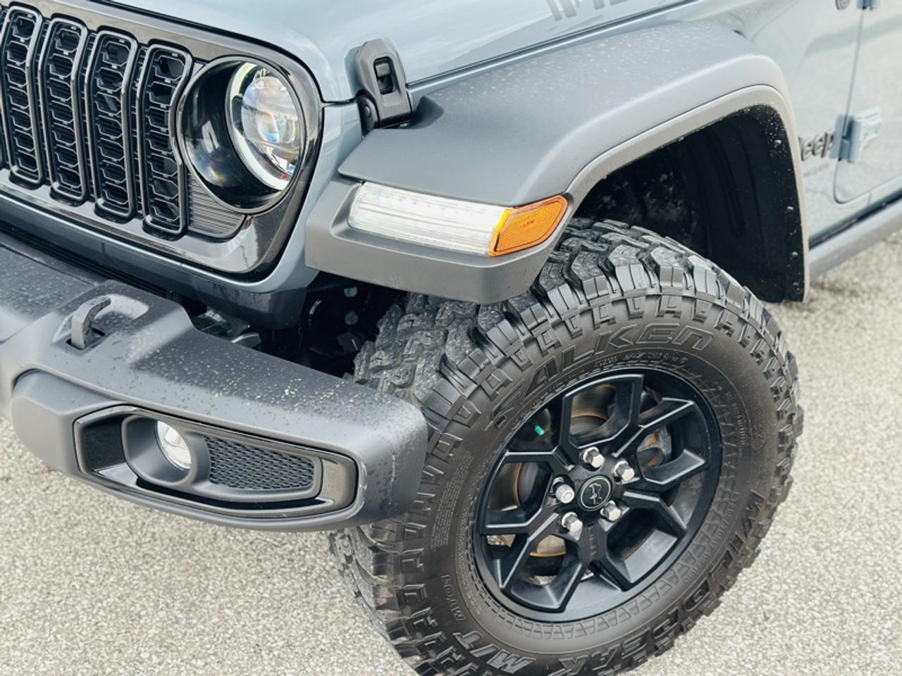 2024 Jeep Wrangler SPORT Photo