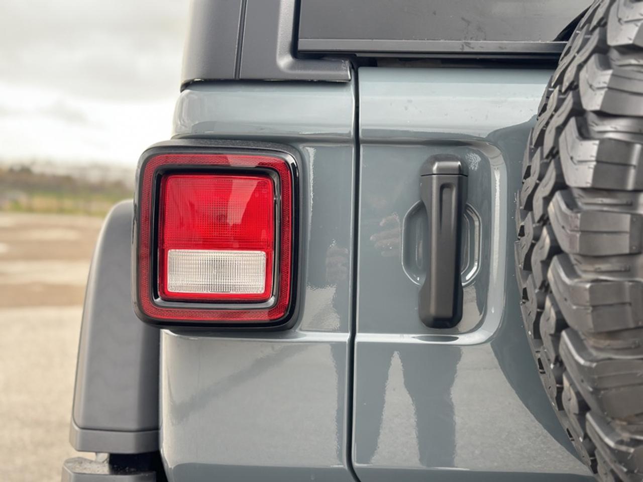 2024 Jeep Wrangler SPORT Photo