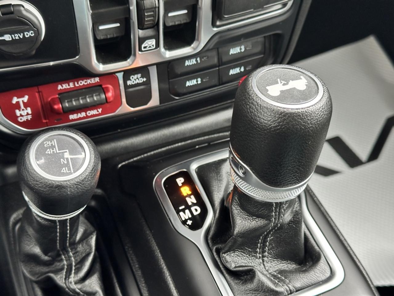 2024 Jeep Wrangler SPORT Photo
