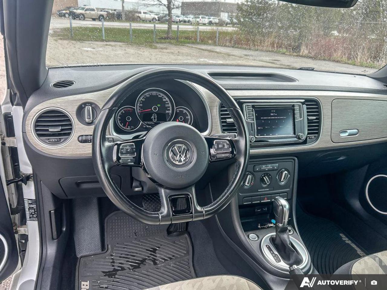 2018 Volkswagen Beetle Trendline Photo