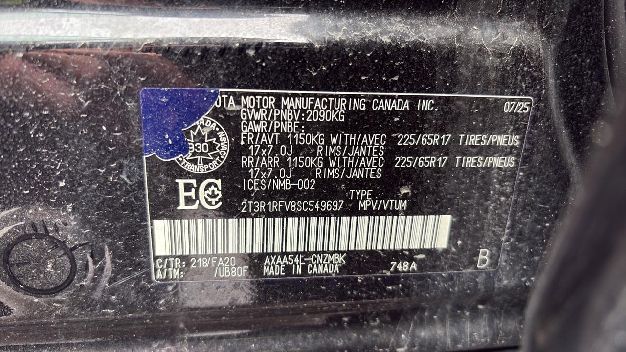 2025 Toyota RAV4 XLE AWD Photo