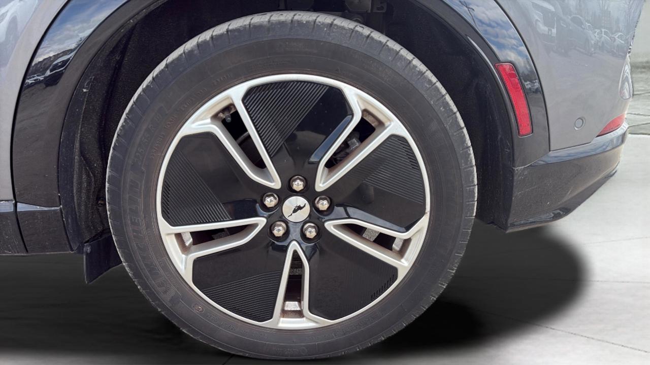 2023 Ford Mustang Mach-E Premium AWD Photo