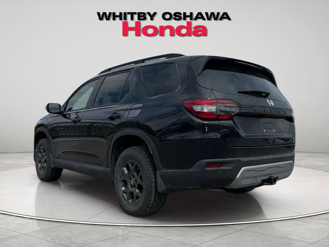 2024 Honda Pilot TrailSport AWD Photo2