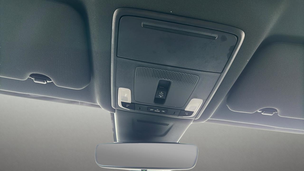 2024 Honda CR-V Hybrid Touring AWD Photo