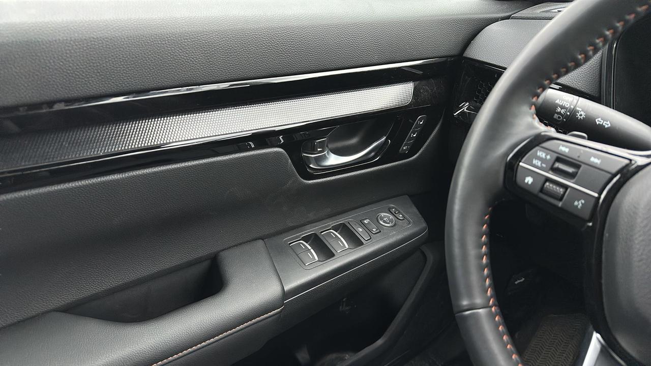 2024 Honda CR-V Hybrid Touring AWD Photo