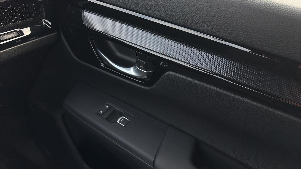2024 Honda CR-V Hybrid Touring AWD Photo