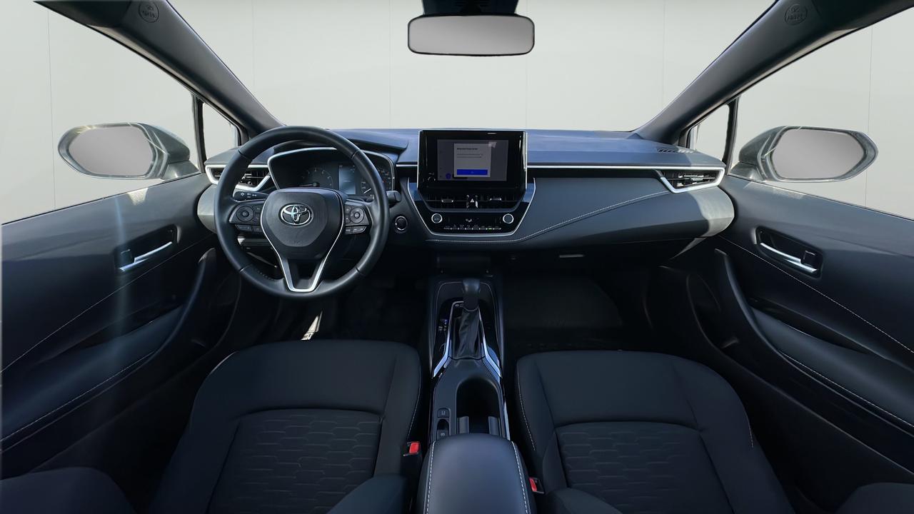 2025 Toyota Corolla Hatchback CVT Photo