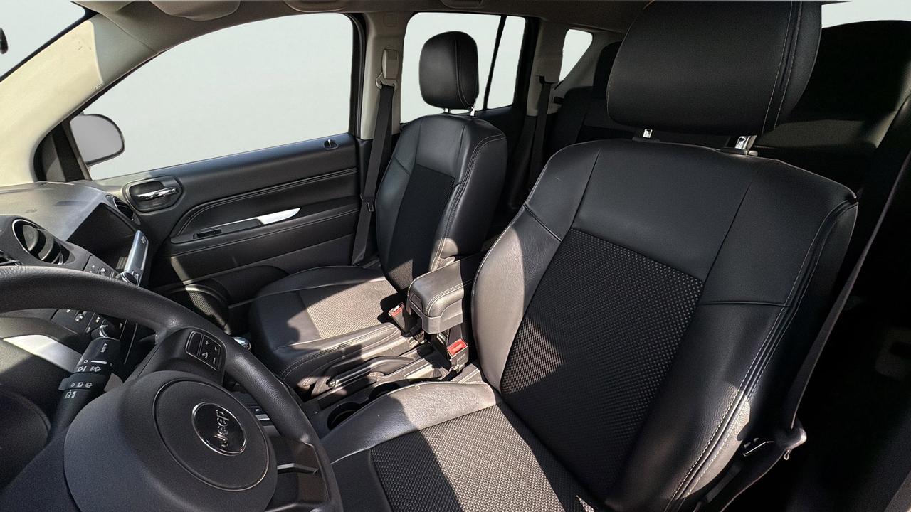 2014 Jeep Compass FWD 4DR NORTH Photo