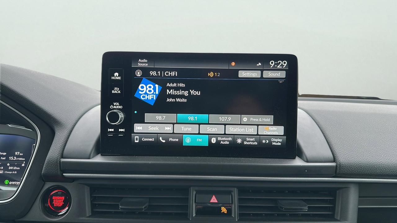 2025 Honda Pilot Touring AWD Photo