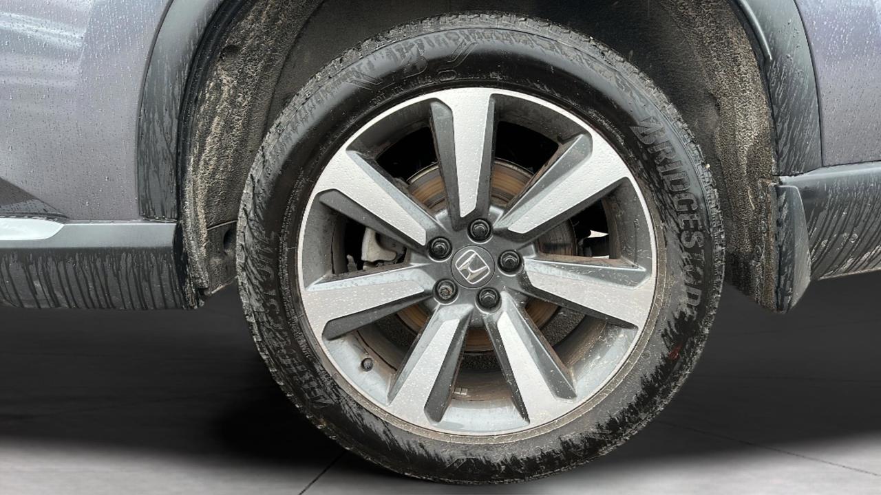 2025 Honda Pilot Touring AWD Photo