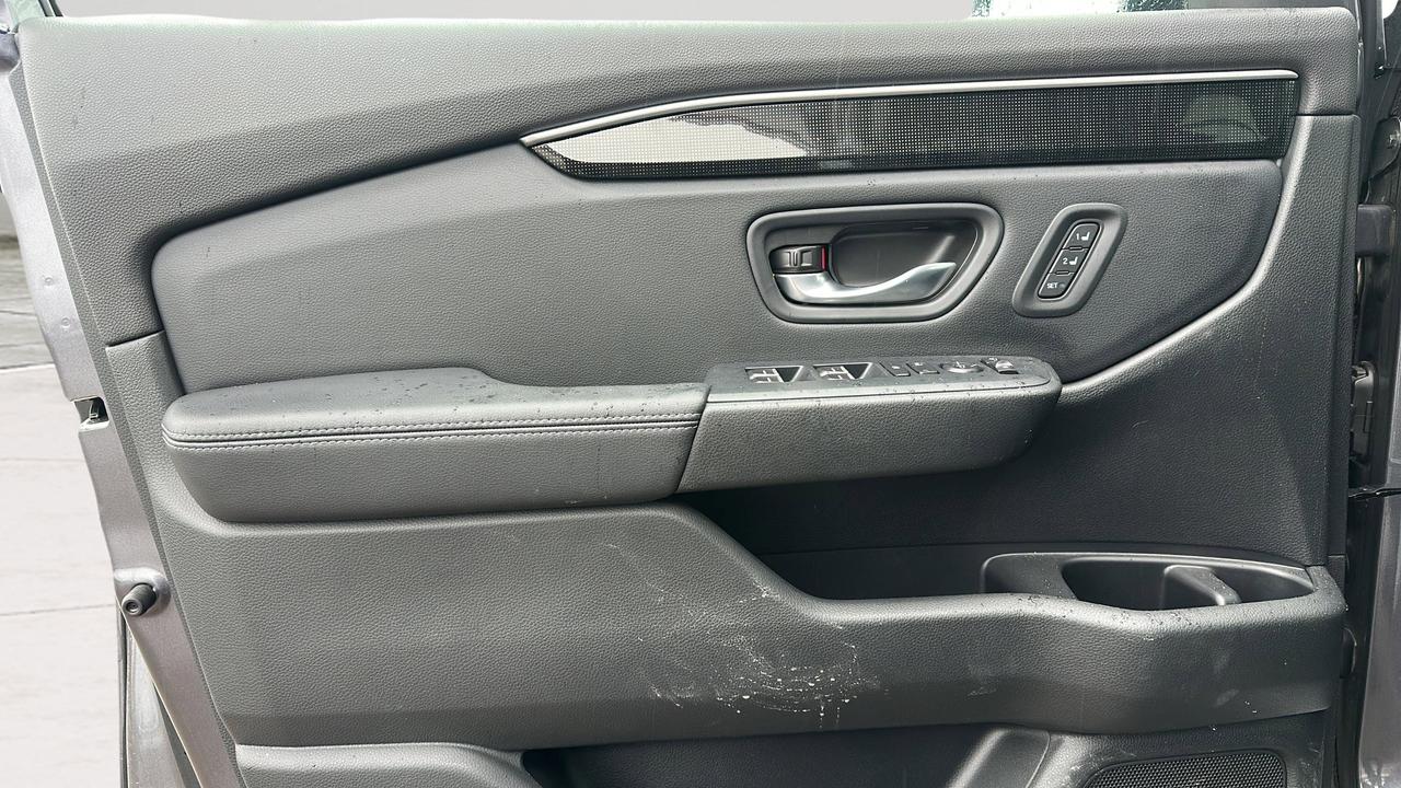 2025 Honda Pilot Touring AWD Photo