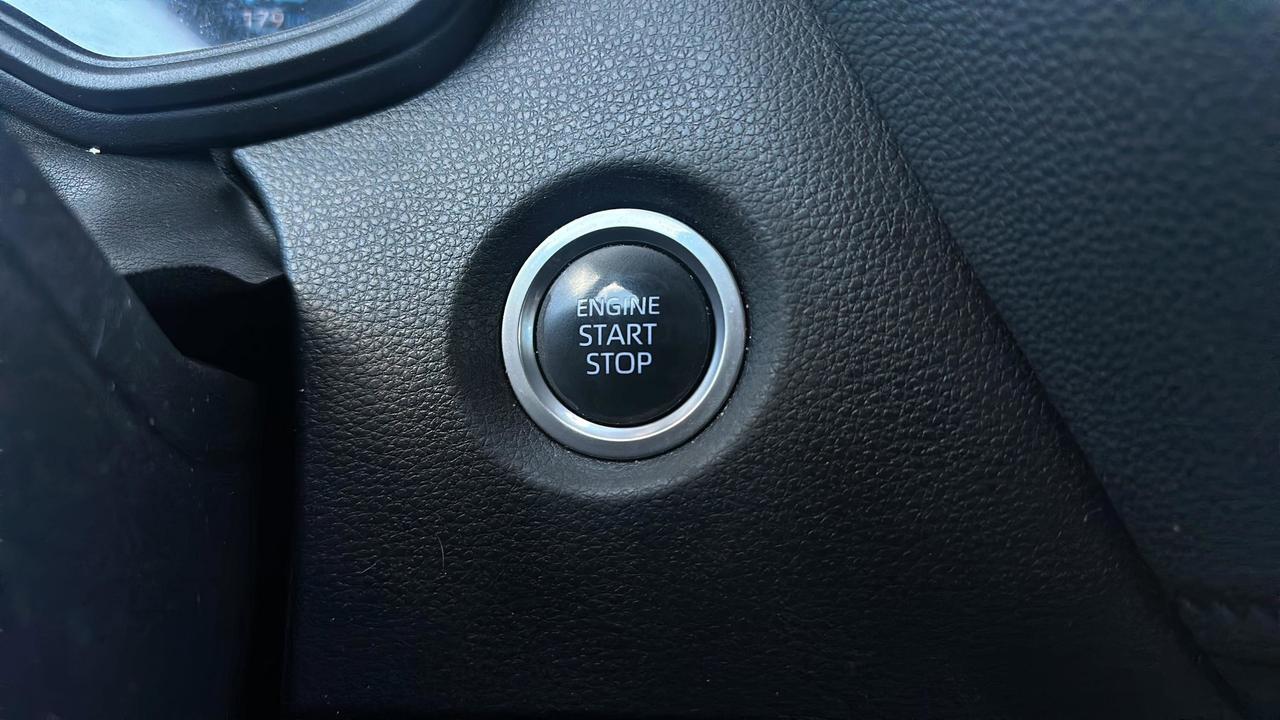 2021 Toyota Corolla SE CVT Photo