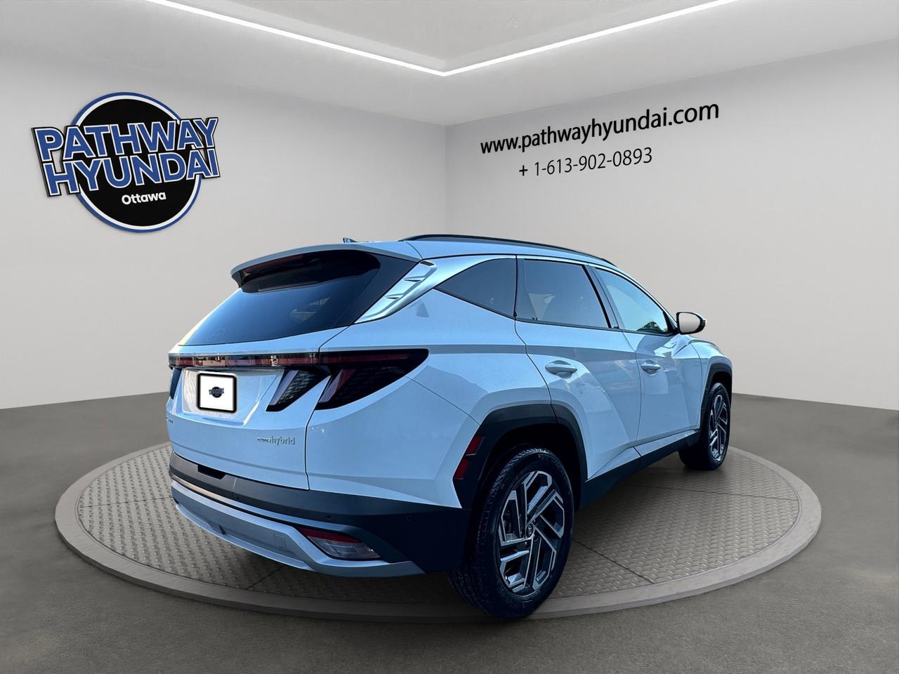 2026 Hyundai Tucson Hybrid Ultimate Photo3