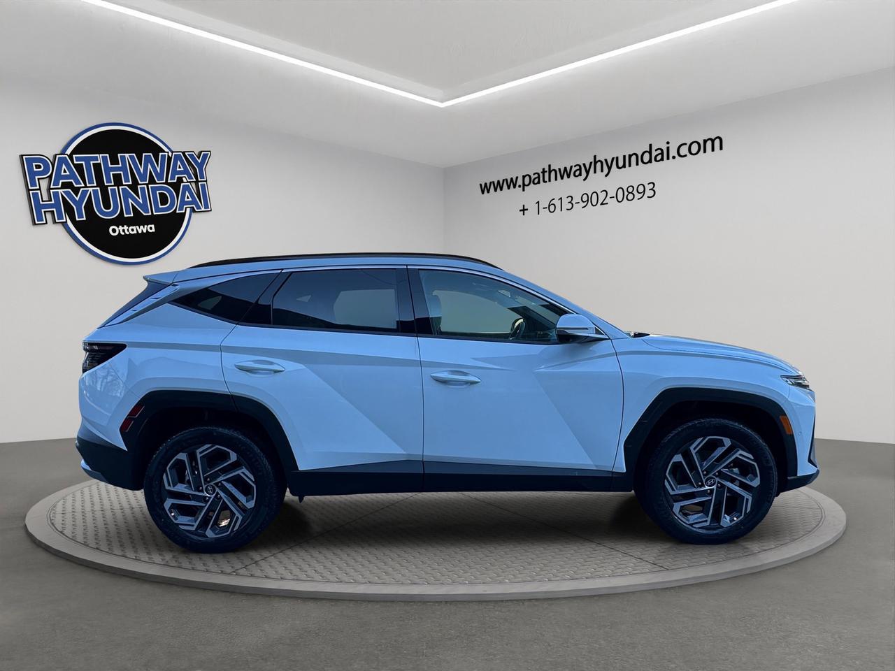 2026 Hyundai Tucson Hybrid Ultimate Photo2