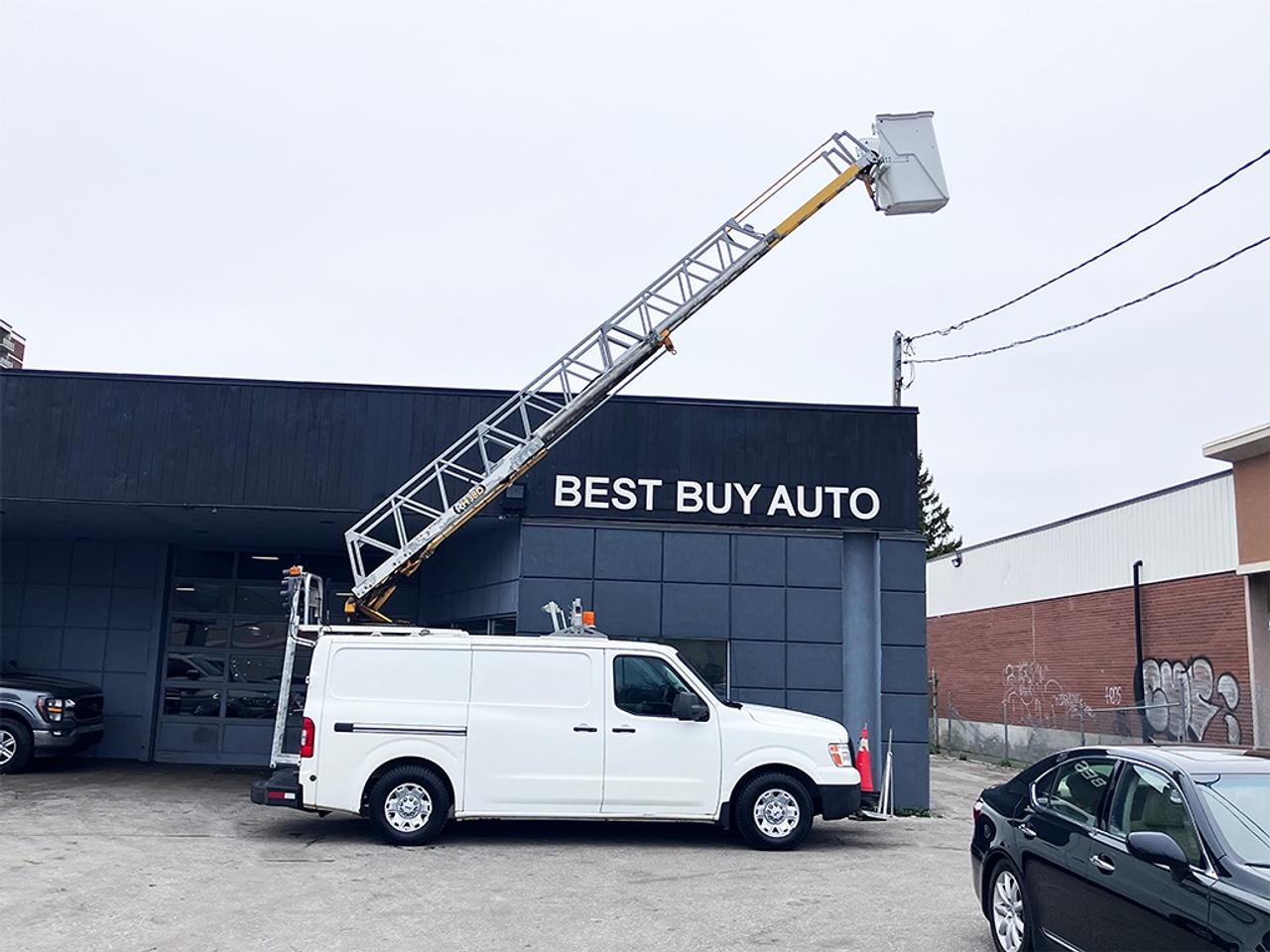 2016 Nissan NV 3500 BOOM TRUCK RH38D|REAR VIEW CAMERA|TRAFFIC ARROWS Photo