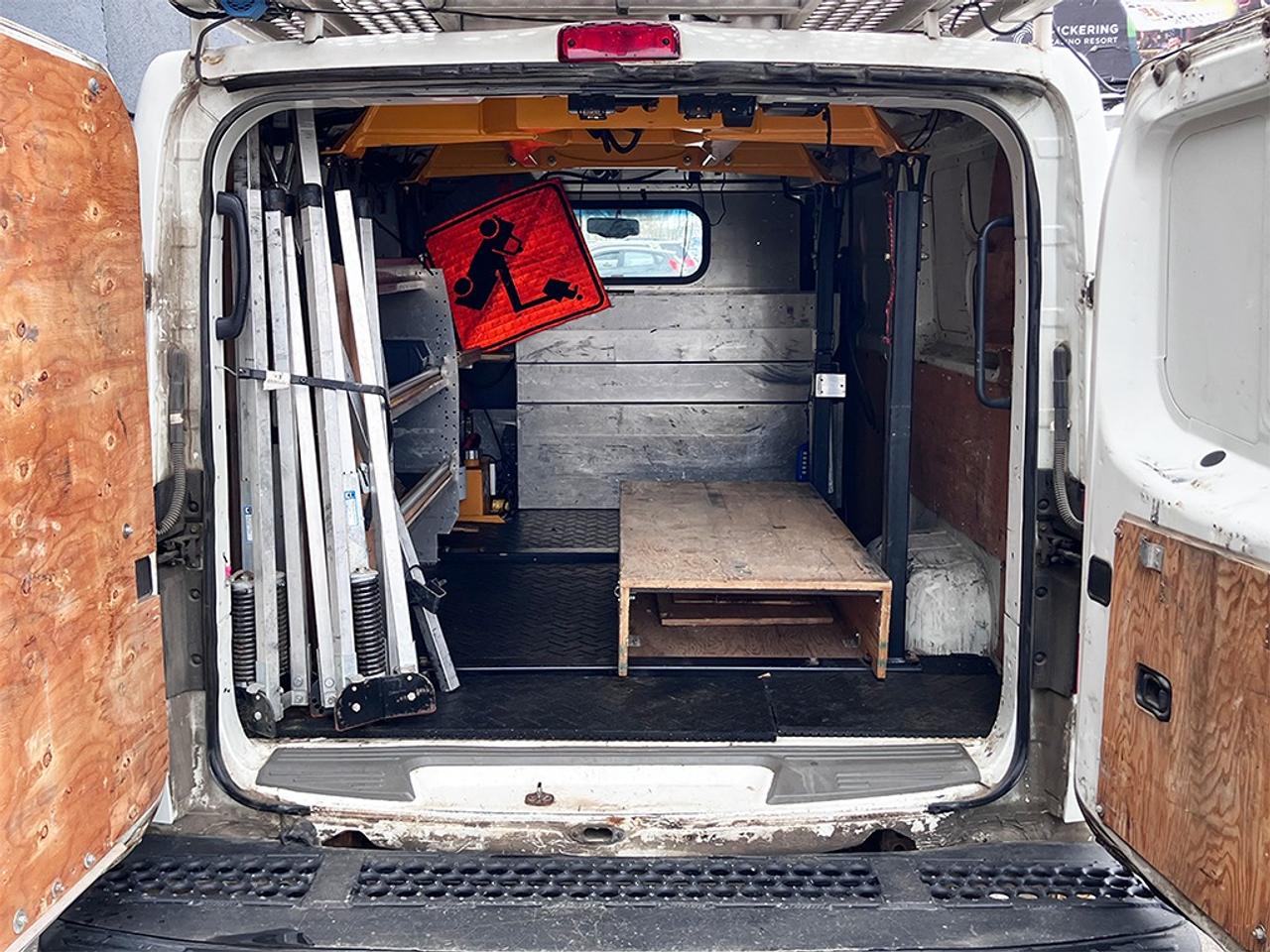 2016 Nissan NV 3500 BOOM TRUCK RH38D|REAR VIEW CAMERA|TRAFFIC ARROWS Photo