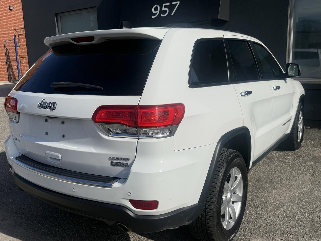 2015 Jeep Grand Cherokee Limited Photo4