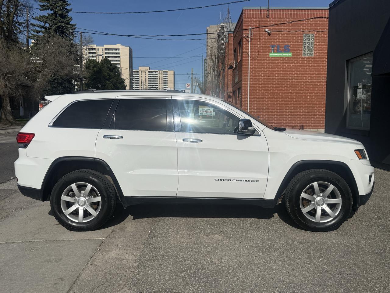 2015 Jeep Grand Cherokee Limited Photo