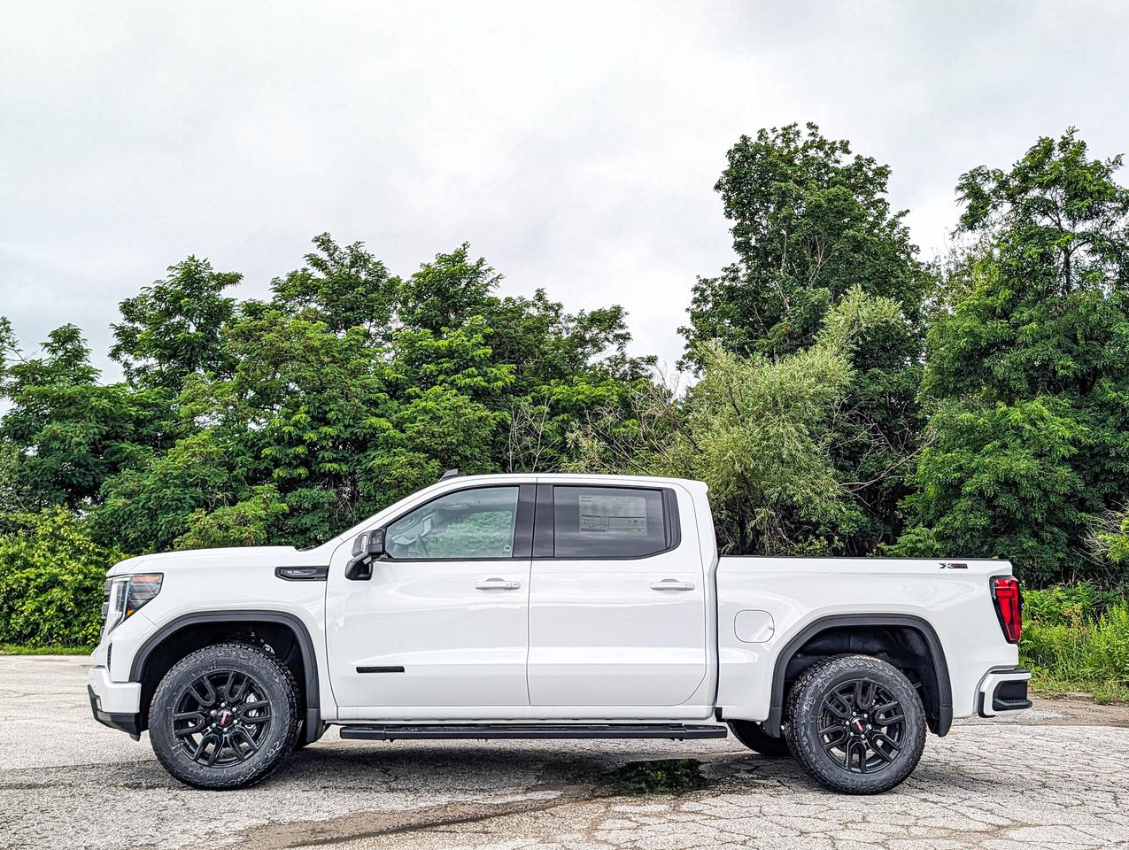 2026 GMC Sierra 1500 ELEVATION Photo