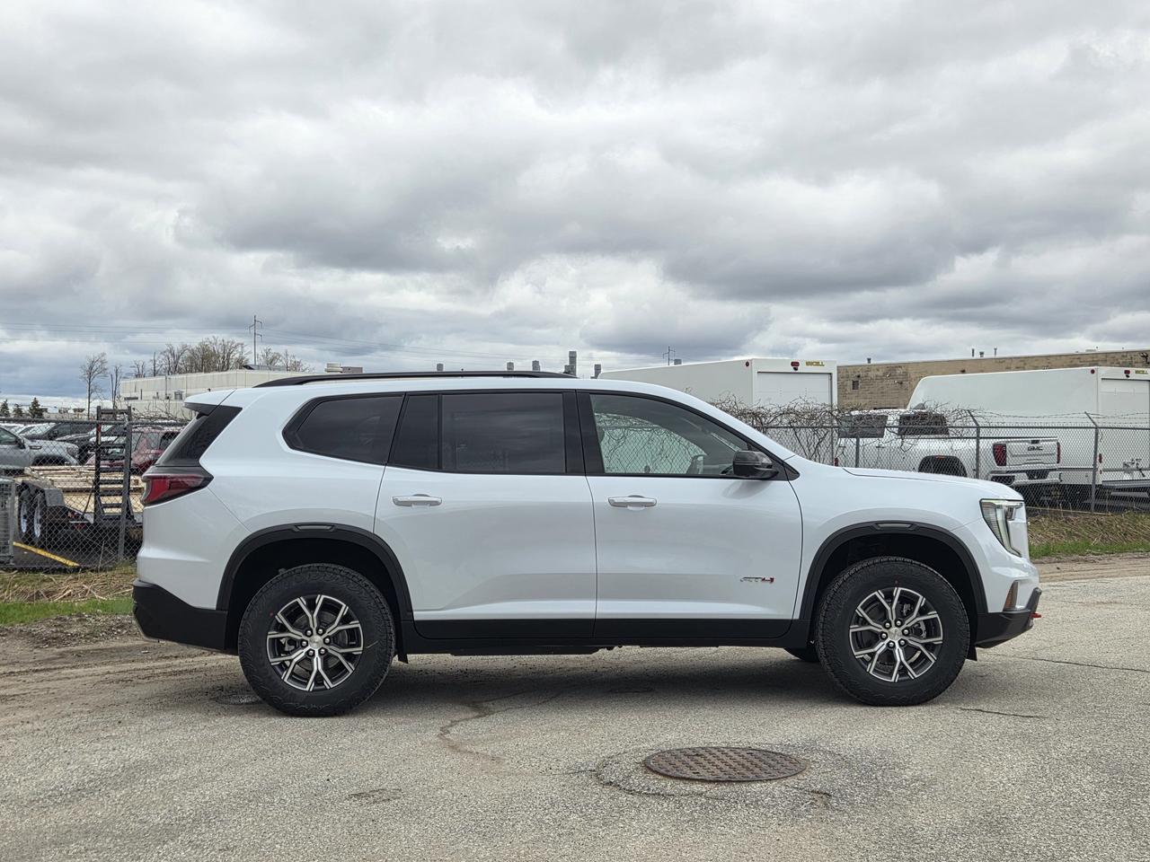 2026 GMC Acadia AT4 Photo