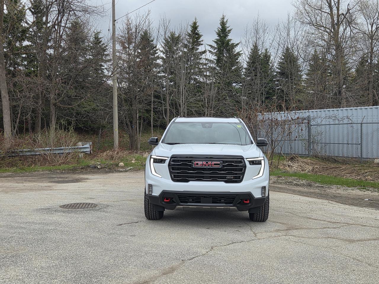 2026 GMC Acadia AT4 Photo