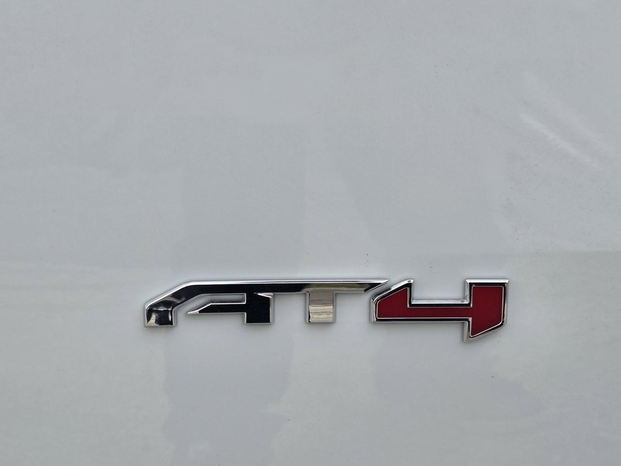 2026 GMC Acadia AT4 Photo
