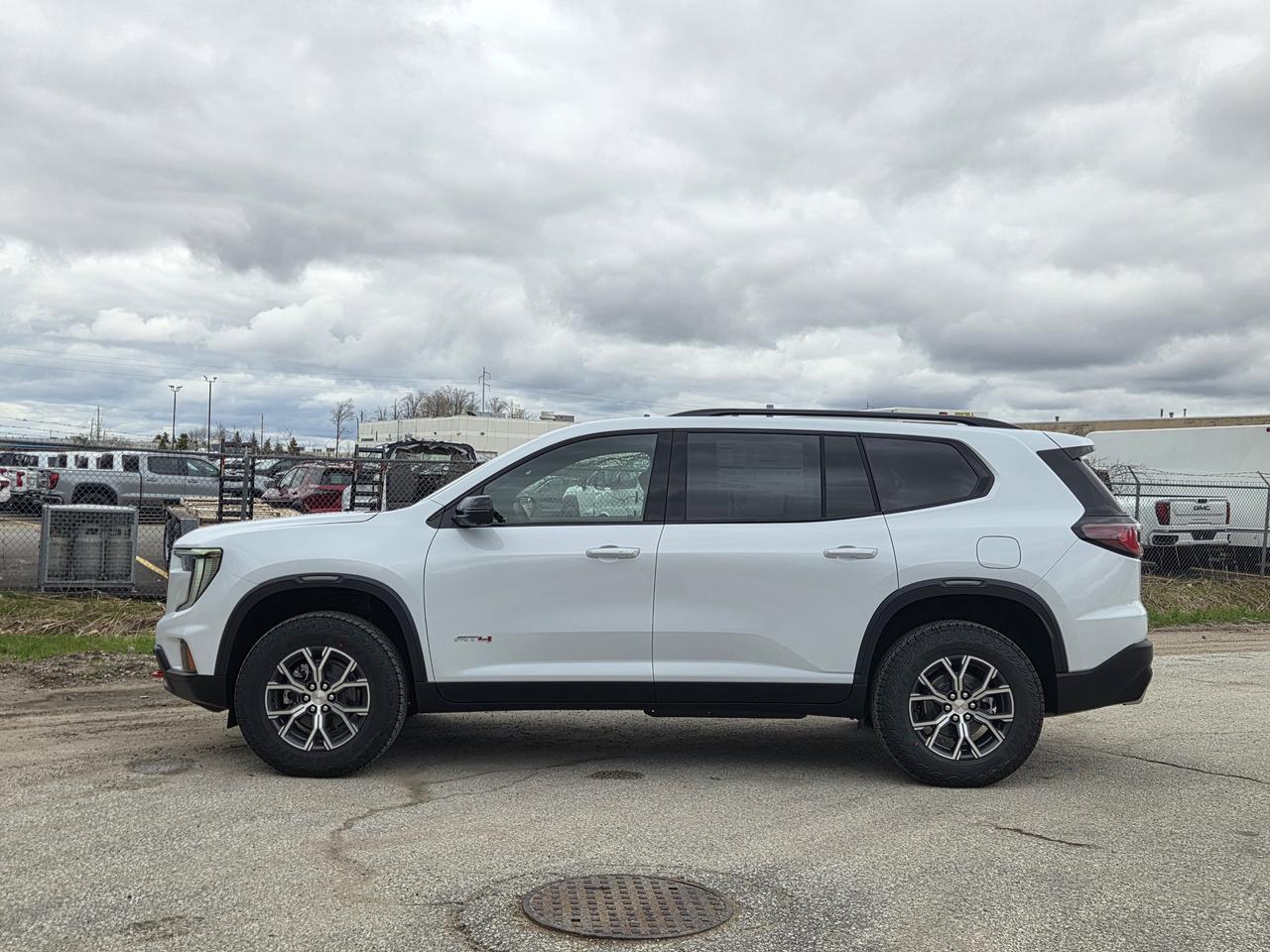 2026 GMC Acadia AT4 Photo