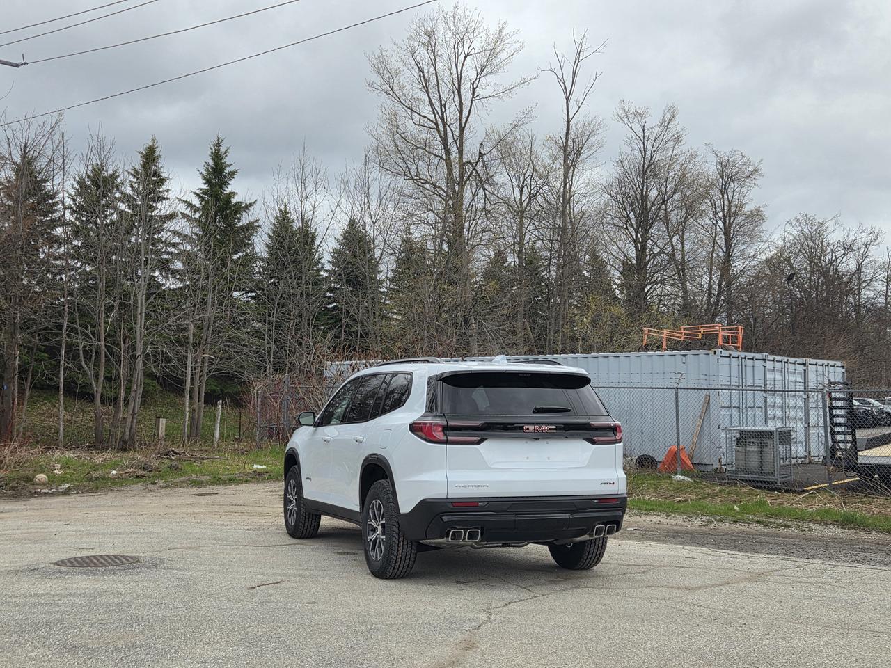 2026 GMC Acadia AT4 Photo