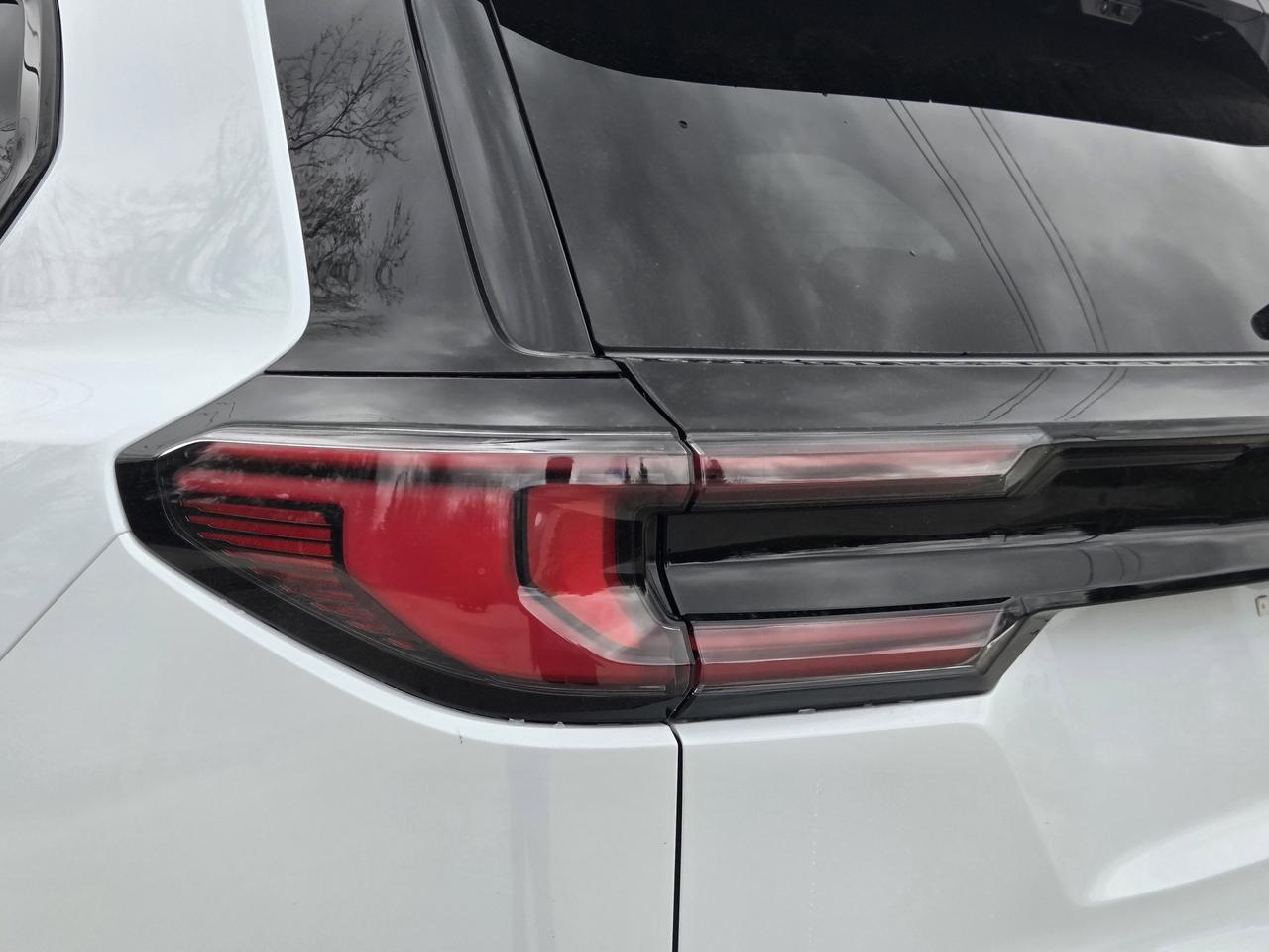 2026 GMC Acadia AT4 Photo