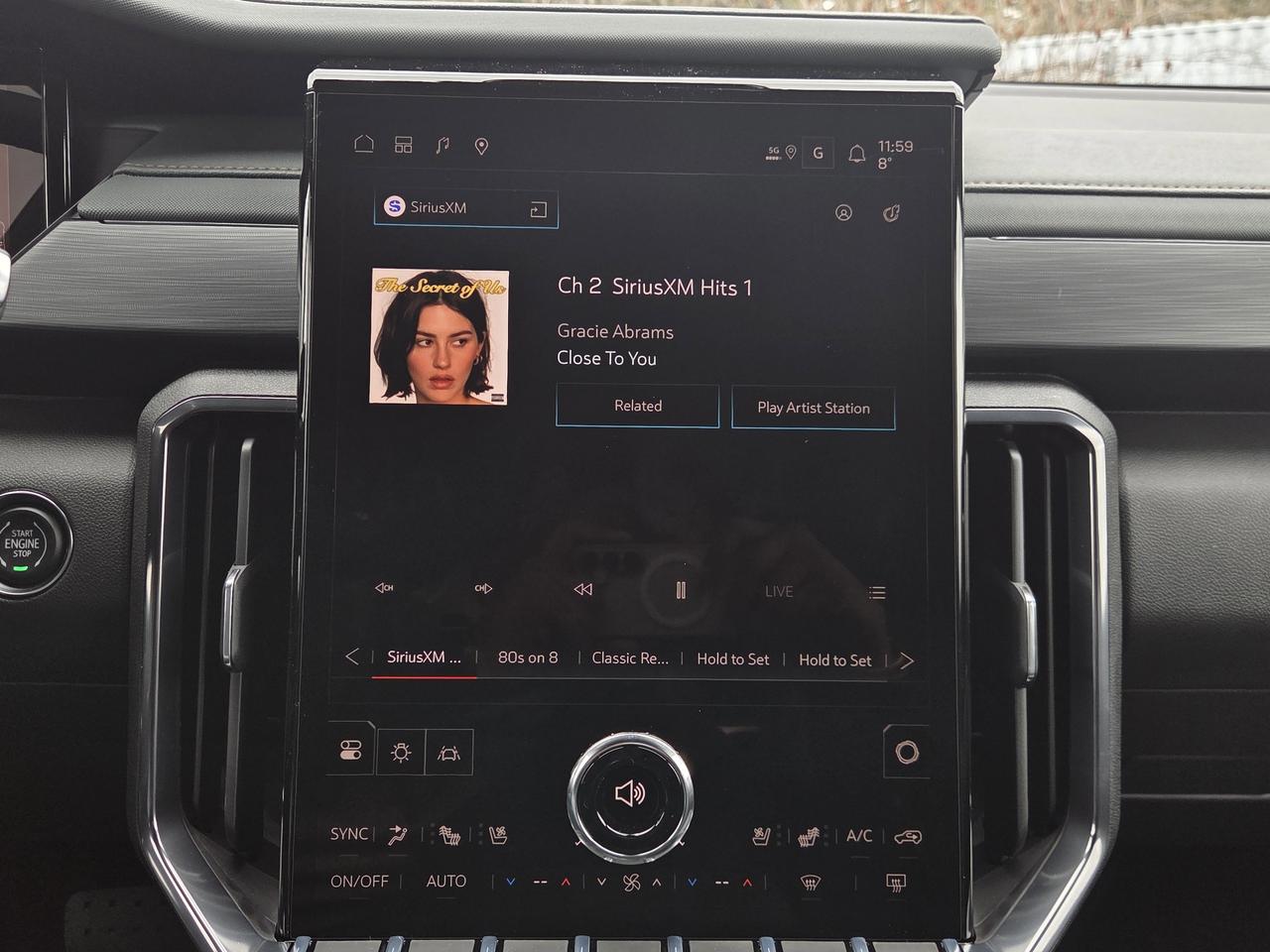 2026 GMC Acadia AT4 Photo