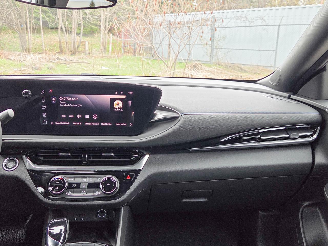 2026 Buick Envista Sport Touring Photo