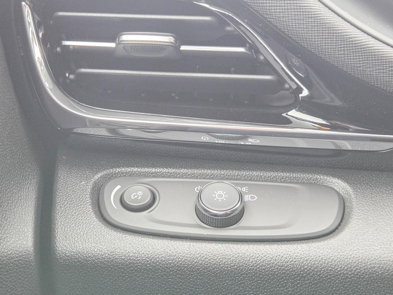 2026 Buick Envista Sport Touring Photo