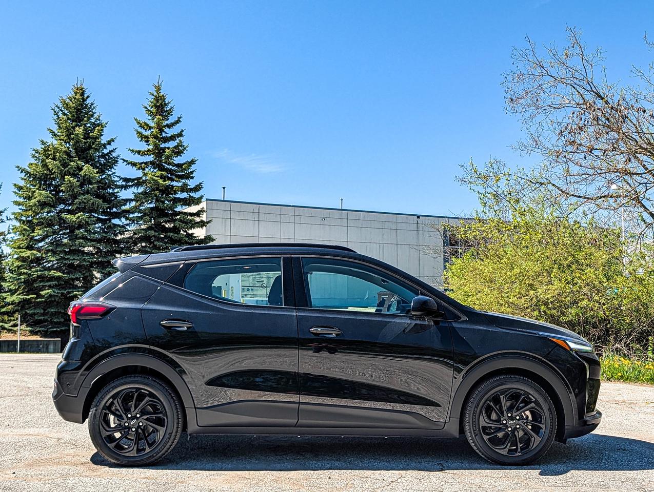 2027 Chevrolet Bolt RS Photo