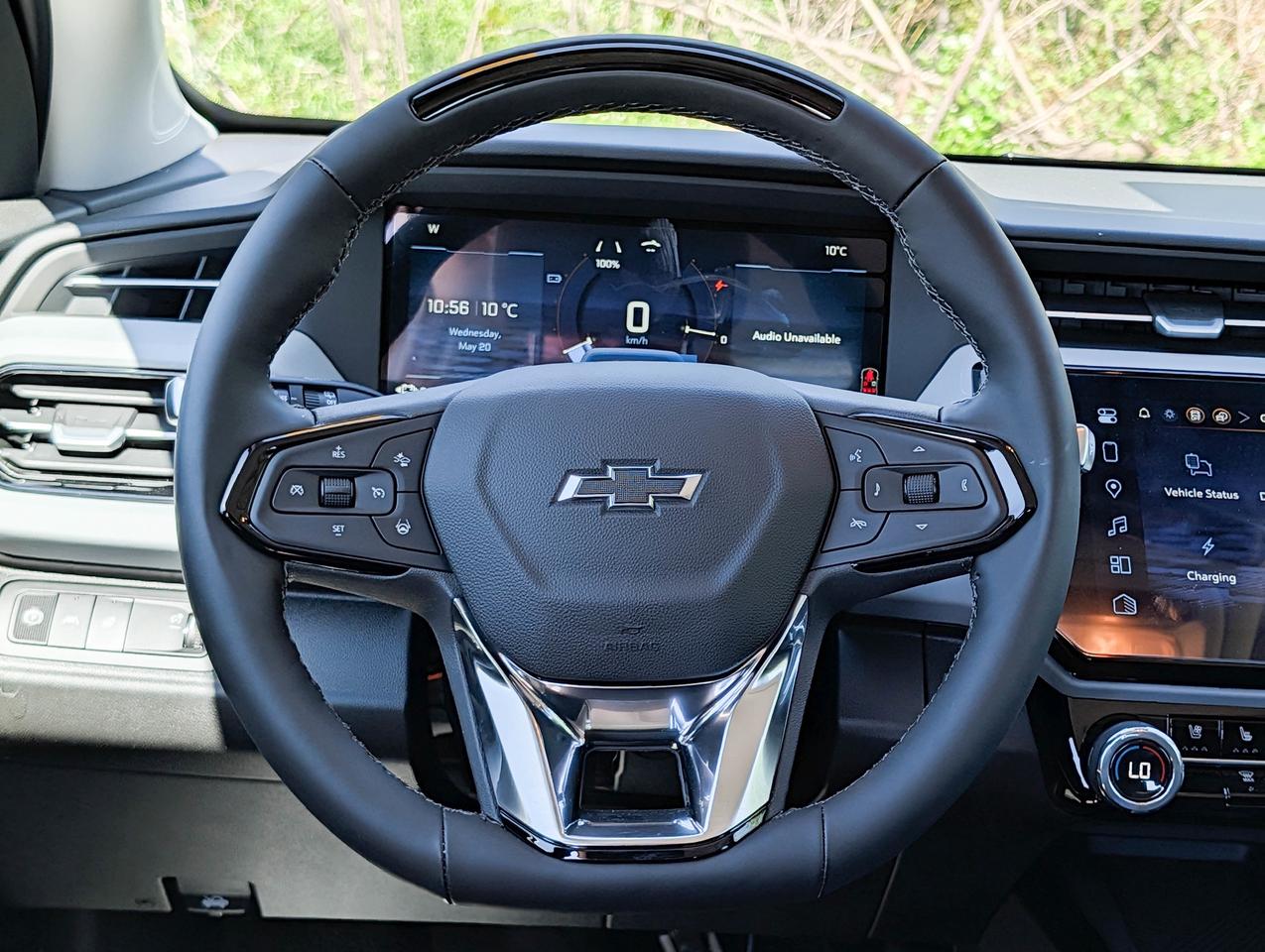 2027 Chevrolet Bolt RS Photo