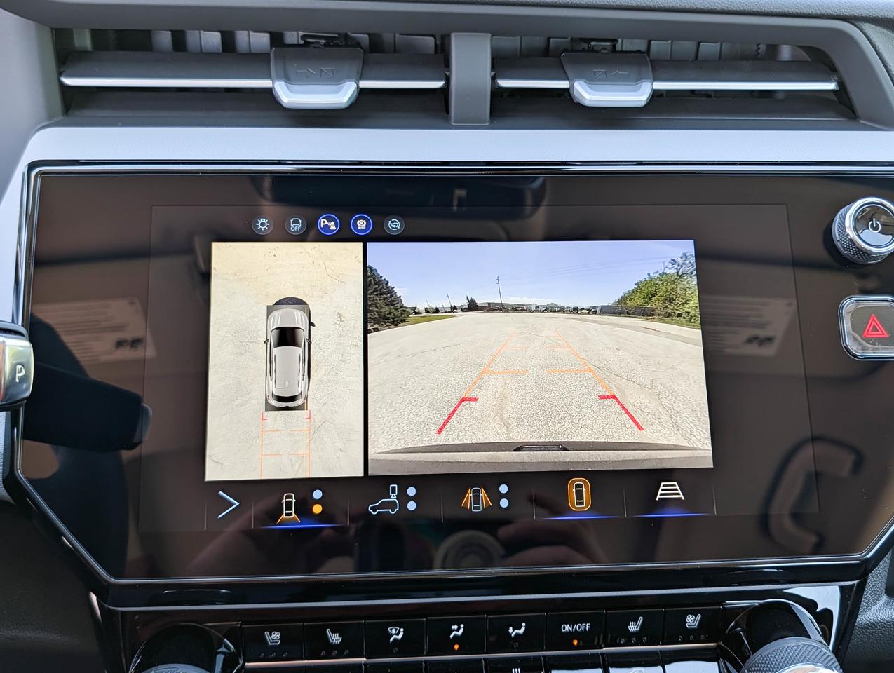 2027 Chevrolet Bolt RS Photo