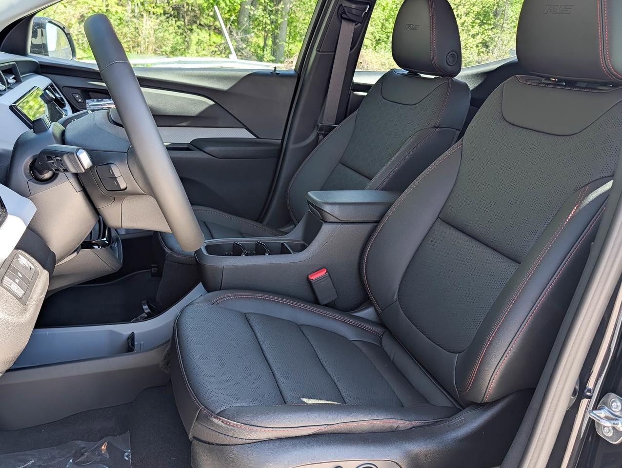 2027 Chevrolet Bolt RS Photo